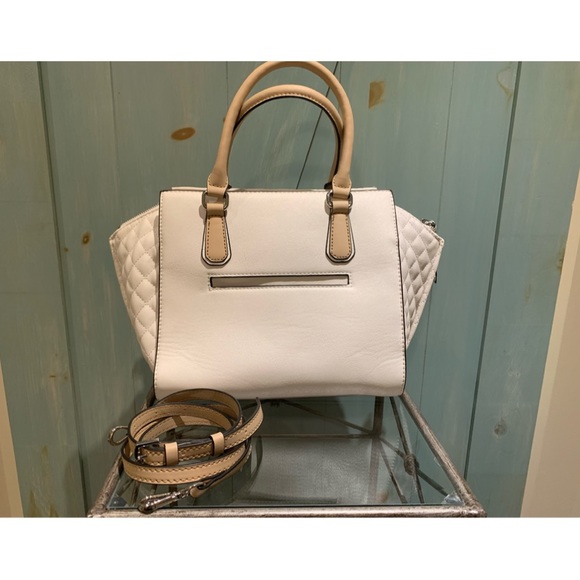 White Guess Purse - Picture 2 of 2